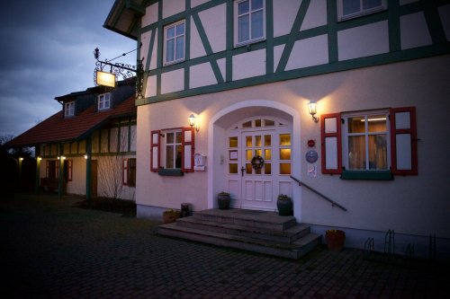 Huberhof bei Nacht